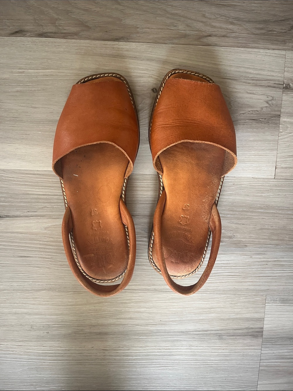 DNA Footwear Sz 7/37 100% Leather Cognac Brown Avarca Sandals Handmade in Spain